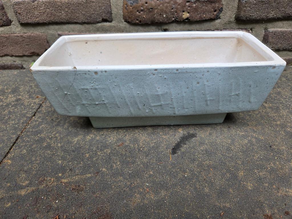 Vintage witte keramieken cactuspot met streepjesmotief, Overige materialen, Gebruikt, Minder dan 30 cm, Minder dan 60 cm