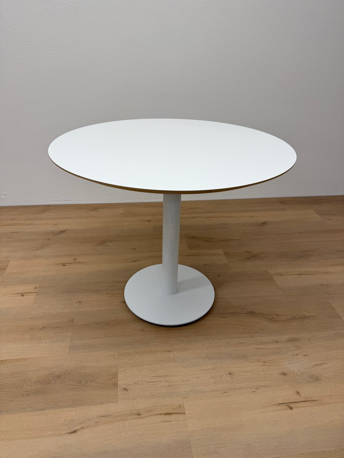 Ronde eettafel 90cm - Wit HPL - Direct Leverbaar, Huis en Inrichting, 50 tot 100 cm, Rond, Zo goed als nieuw, Info@betaalbaar-design.nl