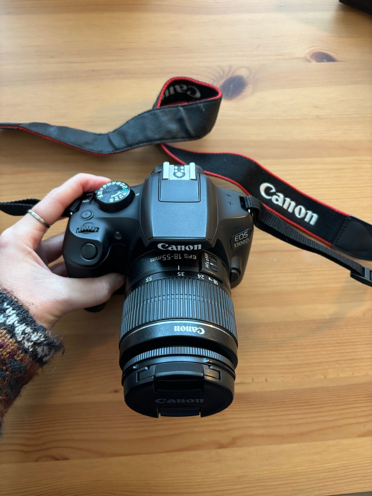 Canon EOS 1300D Spiegelreflexcamera met 18-55mm lens, Ingebouwde flitser, Spiegelreflex, Canon, Ophalen of Verzenden