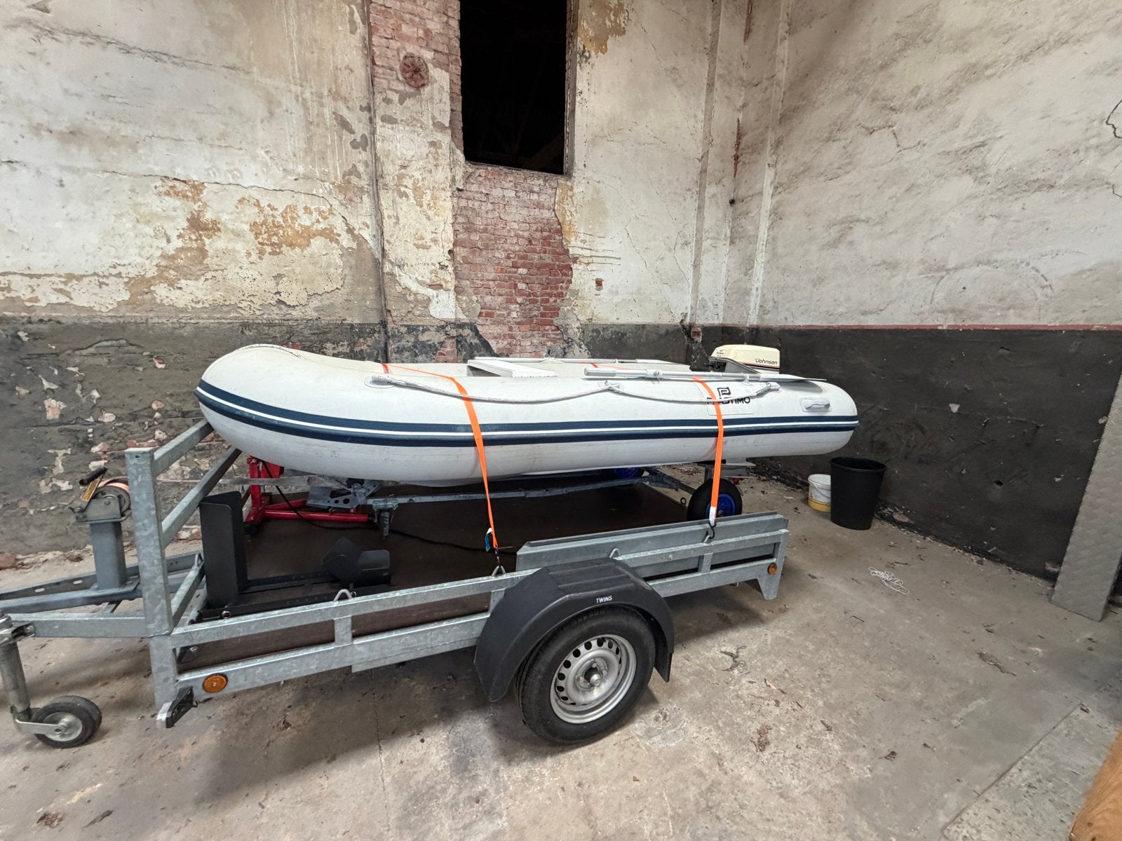 Boot met Johnson 4pk buitenboordmot tank + meeneem trailer, Watersport en Boten, Ophalen, Polyester/glasvezel, Overige merken