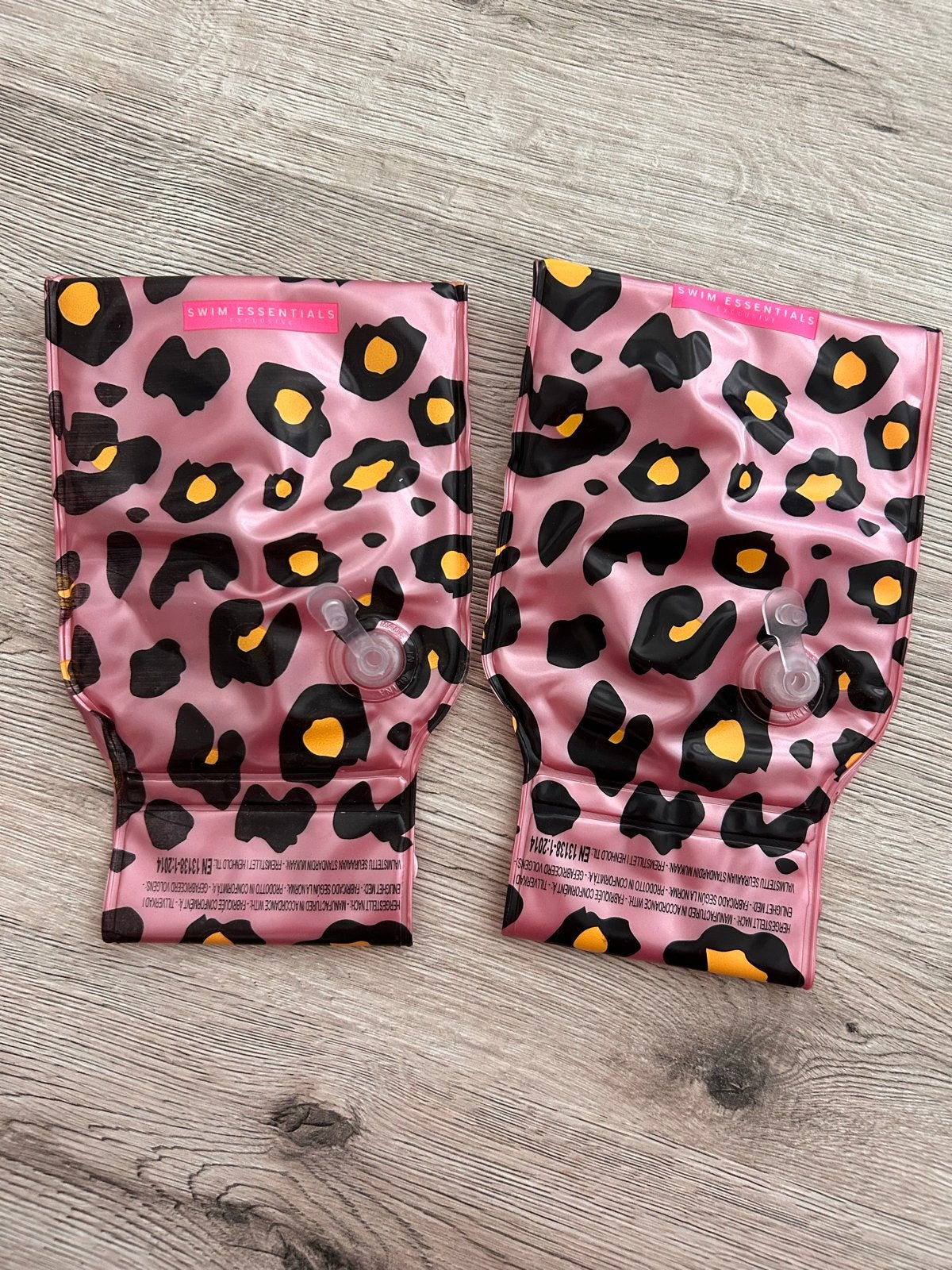 Roze zwembandjes met luipaardprint (0-2 jaar), Ophalen of Verzenden, Zo goed als nieuw, Overige typen