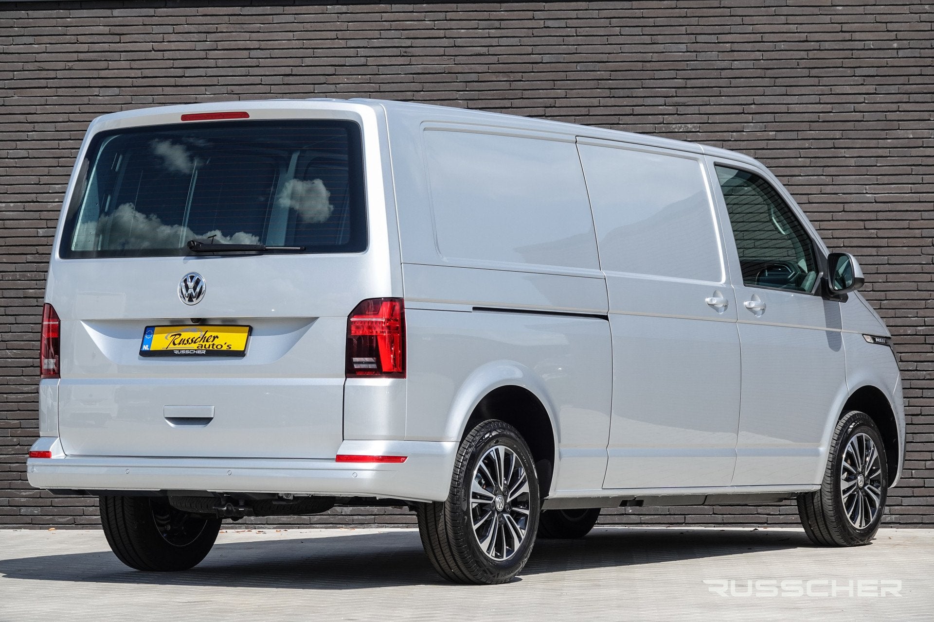 Volkswagen Transporter L2H1 2.0Tdi 150Pk DSG7 | Bulli | 28 |, Stof, Gebruikt, 4 cilinders, 150 pk