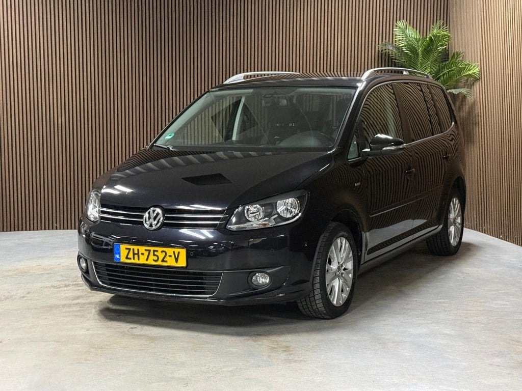 Volkswagen Touran 1.4 TSI Comfortline (bj 2014), Auto's, Voorwielaandrijving, Euro 5, 15 km/l, Zwart