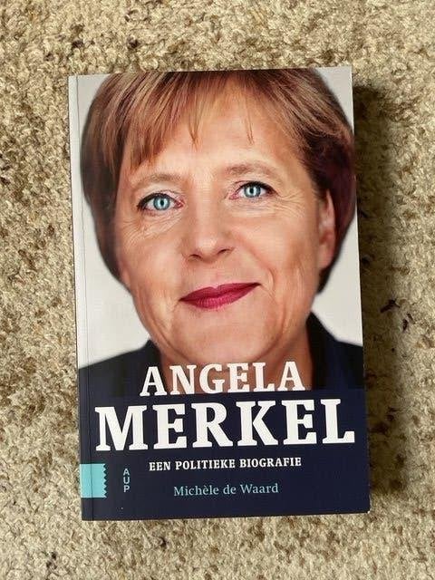 de politieke biografie van Angela Merkel, Europa, Nieuw, Ophalen of Verzenden, Politiek en Staatkunde