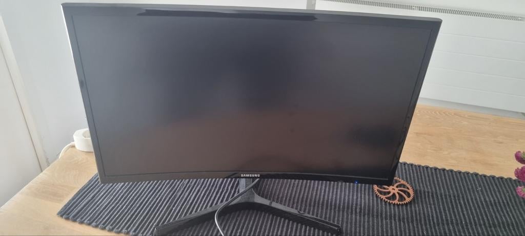 Samsung C24F396FHR Curved Monitor - Perfecte Staat, Computers en Software, Monitoren, Ophalen, HDMI, Curved, Zo goed als nieuw