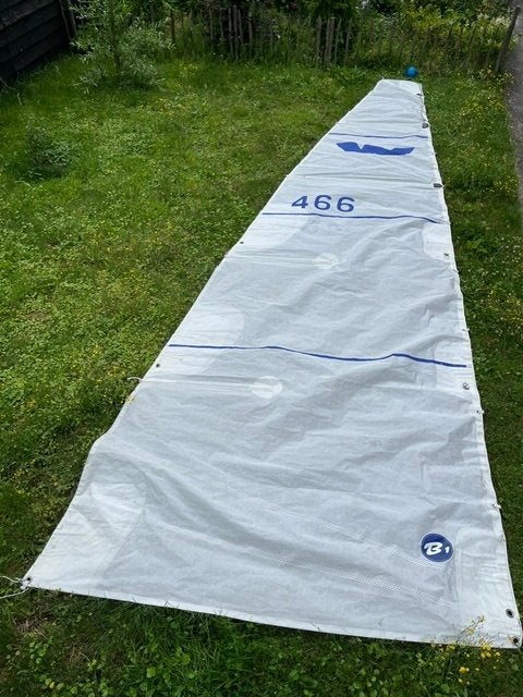 Zeilgarderobe Waarschip 570, Watersport en Boten, Zeilen en Zeiltoebehoren, Ophalen