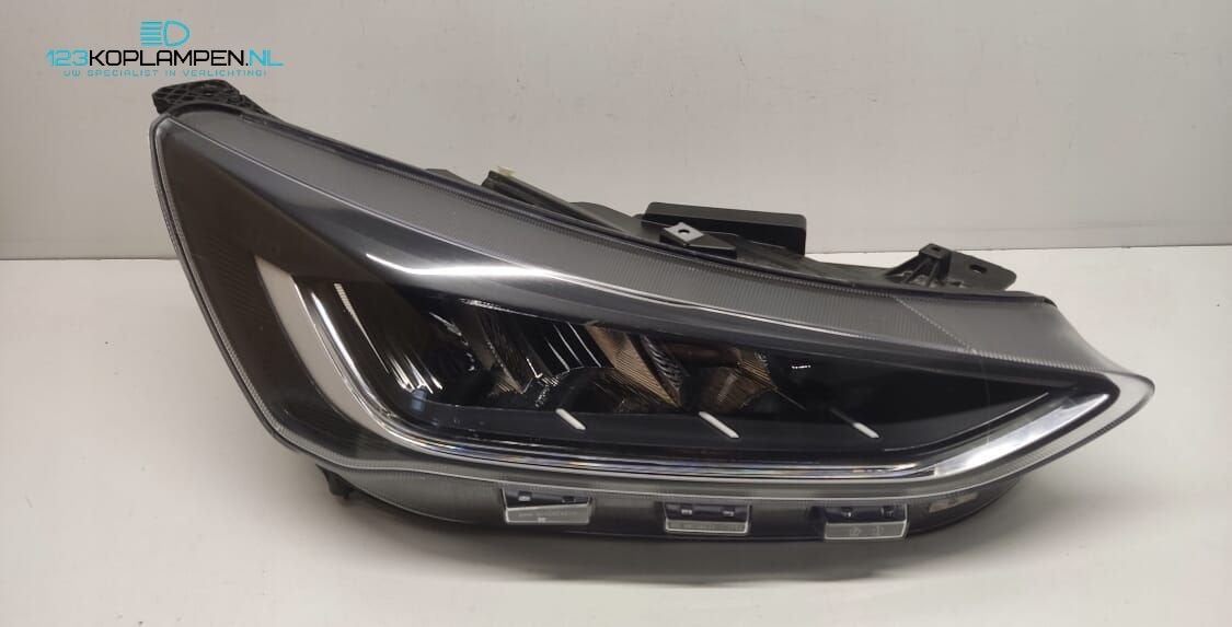 Ford Focus MK4 Facelift Led Koplamp rechts, Gebruikt, -, -, Ophalen of Verzenden