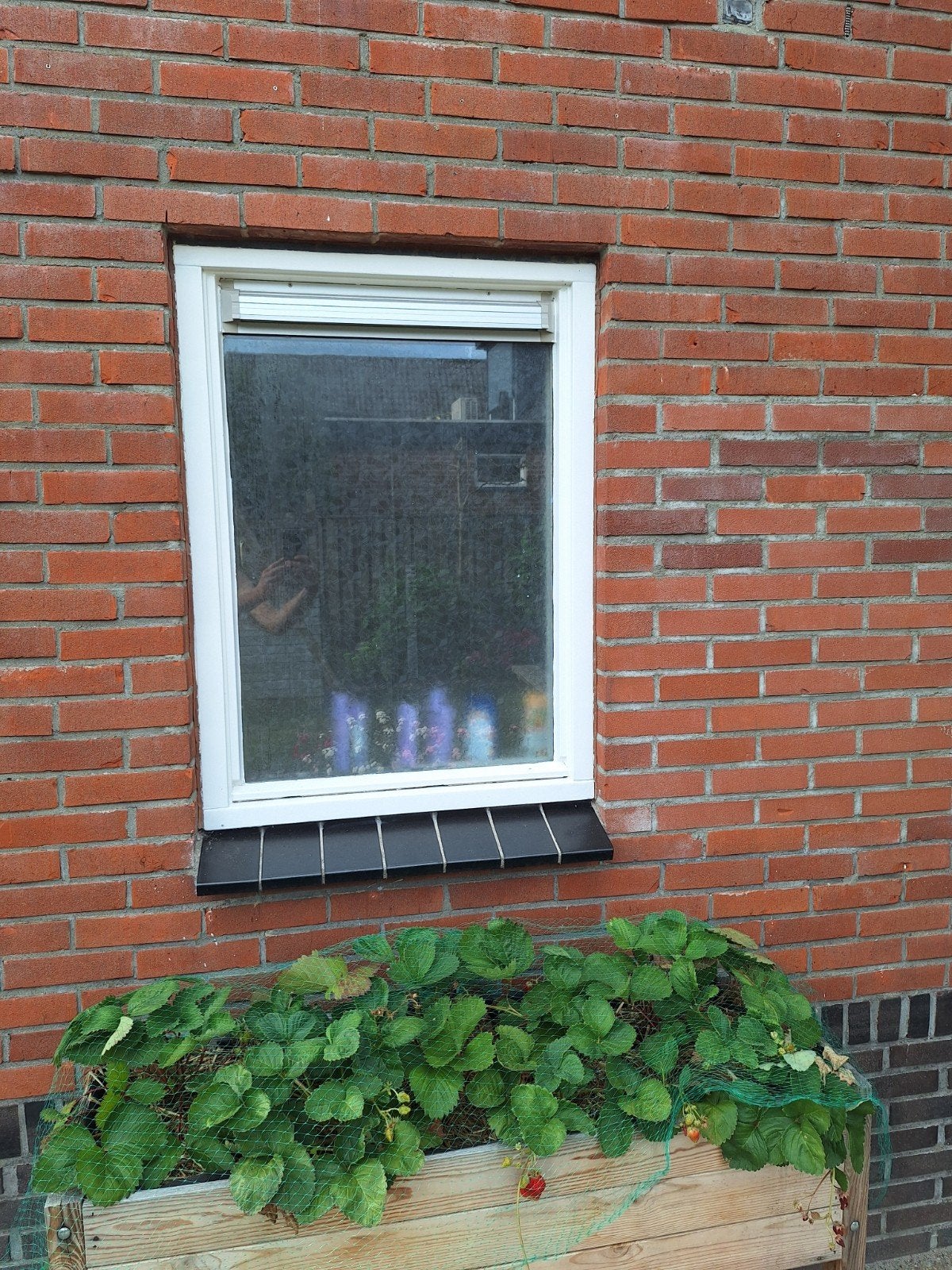 Houten kozijn met raam en ventilatierooster, Doe-het-zelf en Verbouw, Kozijnen en Schuifpuien, Gebruikt, Raamkozijn, Inclusief glas