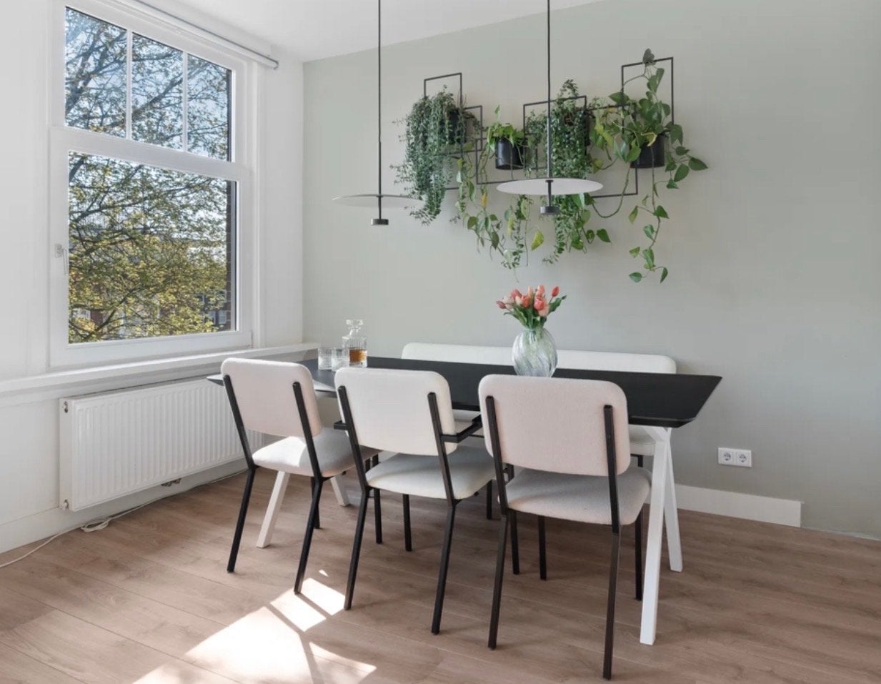 MOET DIT WEEKEND WEG UIT AMS Studio Henk eetkamerset, Huis en Inrichting, Tafels | Eettafels, Ophalen, 100 tot 150 cm, Zo goed als nieuw