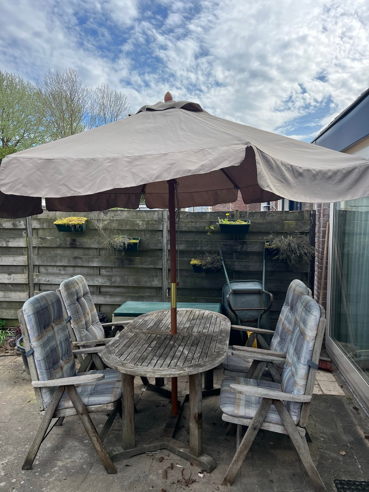 Allure houten tuinset met 4 stoelen en parasol, Ophalen, 4 zitplaatsen, Gebruikt, Eettafel