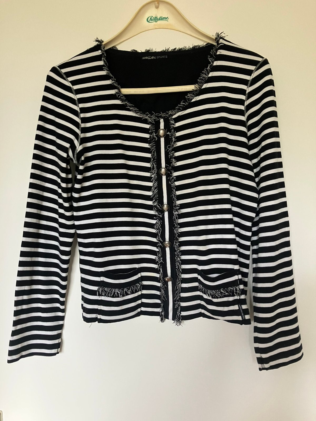 Leuk Vestje / Truitje van MarcCain M, Kleding | Dames, Ophalen of Verzenden, Zo goed als nieuw, Maat 38/40 (M), Wit