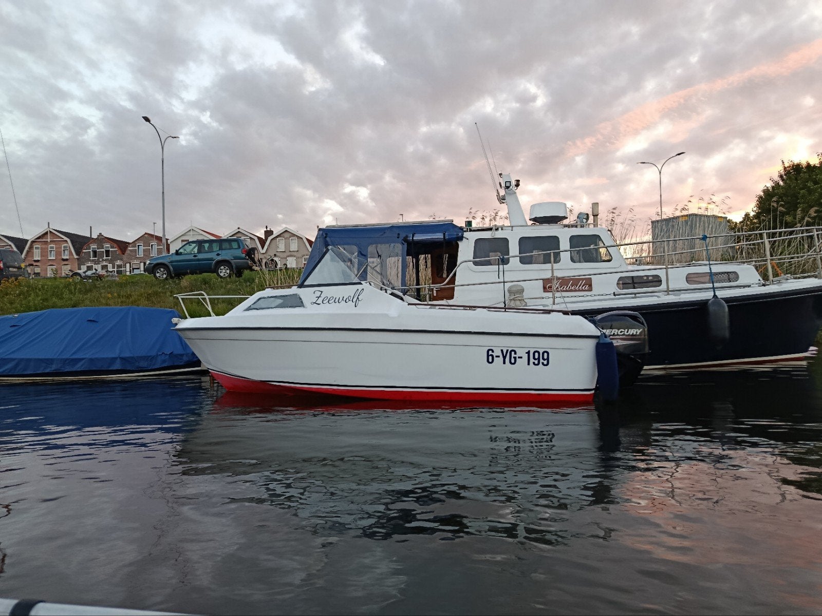 speedboot Beneteau, Viertaktmotor, Ophalen of Verzenden, Zo goed als nieuw, Buitenboordmotor