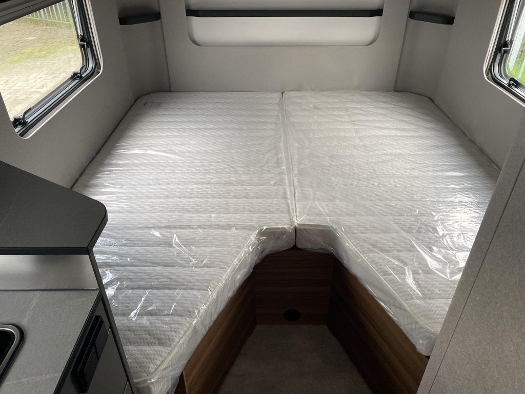 Eriba Feeling 442, Caravans en Kamperen, Overige typen, Standaardzit, Schokbreker, Bedrijf