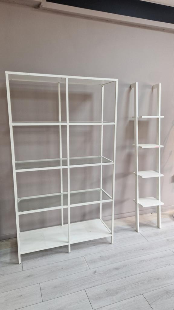 Witte metalen stellingkast met glazen planken IJmuiden, Ophalen, Met plank(en), Gebruikt, Modern, minimalistisch, industrieel
