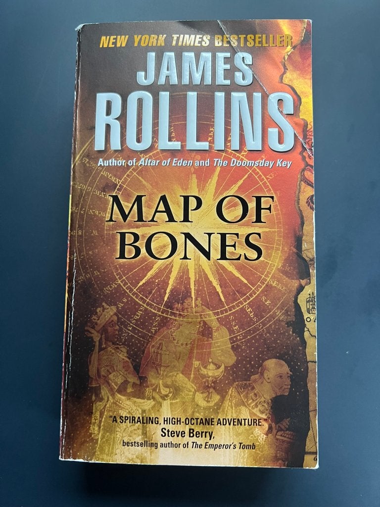 Map of Bones - James Rollins, Ophalen of Verzenden, Zo goed als nieuw