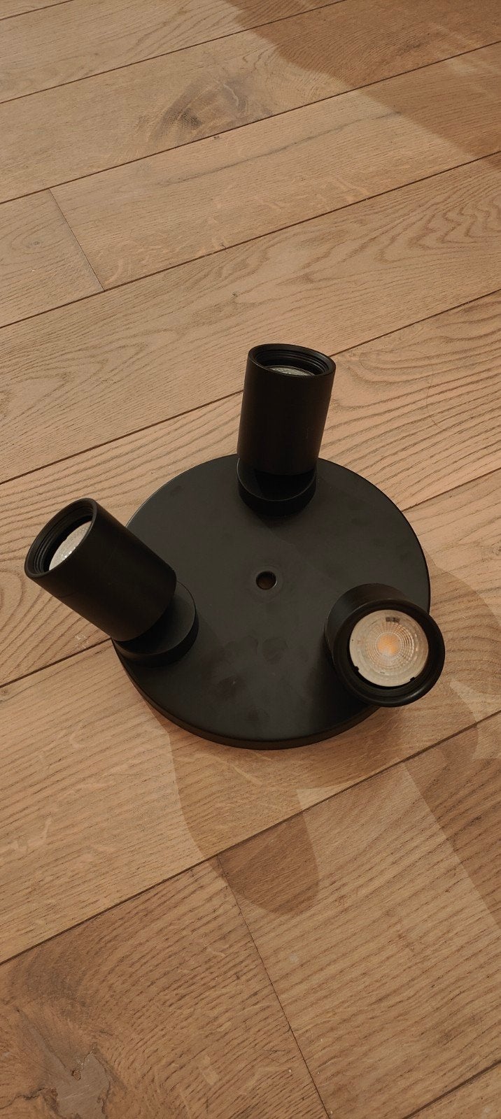 IKEA black 3 spot light ceiling lamp, Huis en Inrichting, Ophalen, Zo goed als nieuw