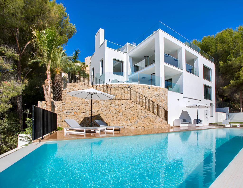 1ste 3 WEKEN JULI NOG BESCHIKBAAR- Luxe villa Costa Blanca,, 4 of meer slaapkamers, Dorp, In bergen of heuvels, Costa Blanca