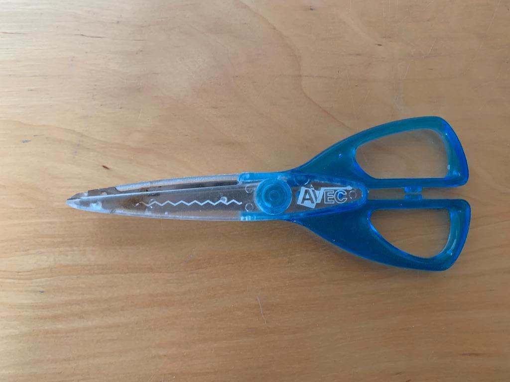 2x hobbyschaar, zigzagschaar en schaar voor schulprand, Ophalen of Verzenden, Zo goed als nieuw, Overige thema's, Overige typen