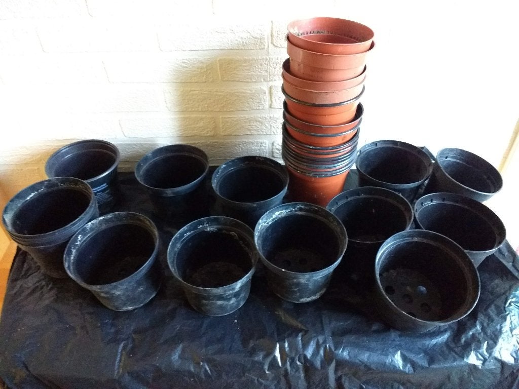 Binnenpot, kwekerspotjes, bloempotjes 11t/m 12 cm doorsnede, Kunststof, Gebruikt, Rond, Ophalen of Verzenden