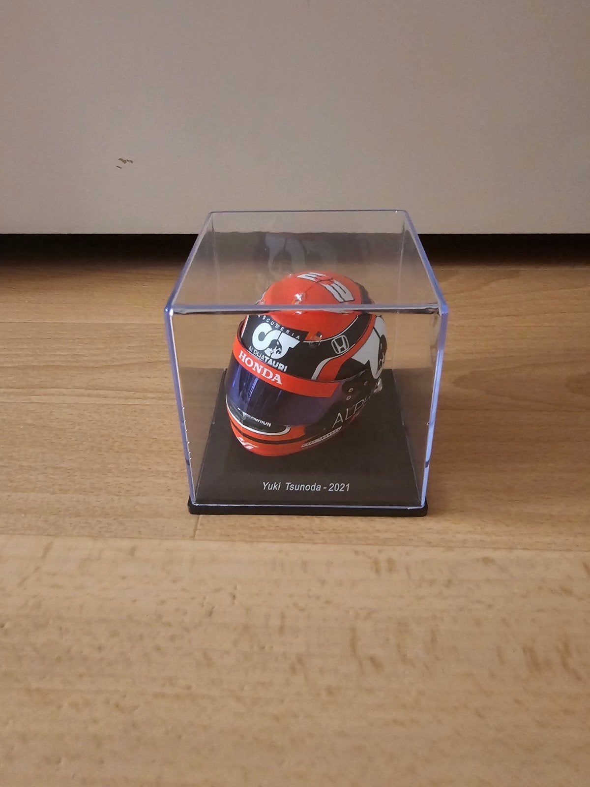Yuki Tsunoda 2021 AlphaTauri F1 Helm Model, Ophalen of Verzenden, Nieuw, Formule 1