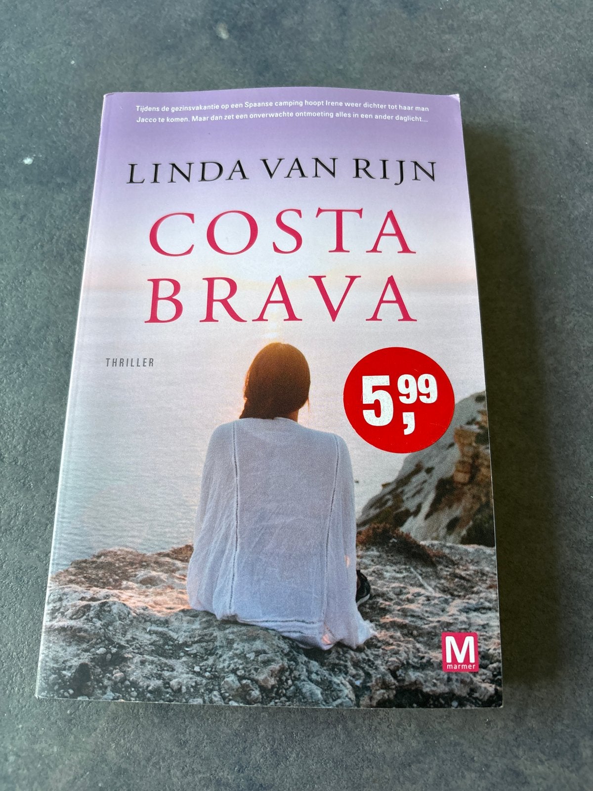 Costa Brava - Linda van Rijn (Thriller), Ophalen of Verzenden, Zo goed als nieuw