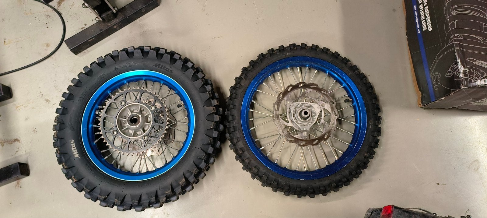 Kleine wielen Yamaha YZ65 2024 incl. banden en remschijven, Motoren, Ophalen of Verzenden, Gebruikt