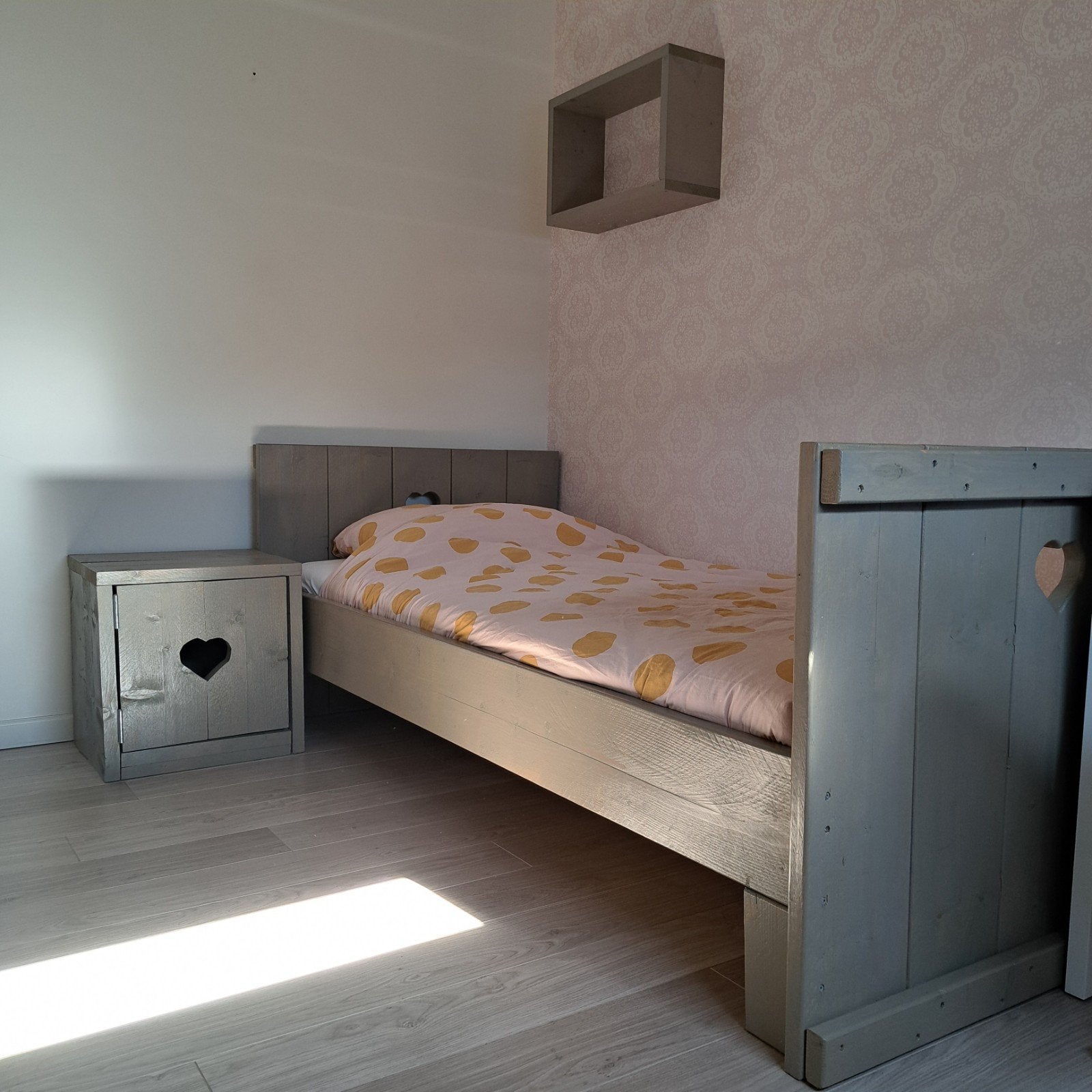 Meisjeskamer | bed met nachtkastje en meer!  | steigerhout, Ophalen, Gebruikt, 90 cm, Eenpersoons