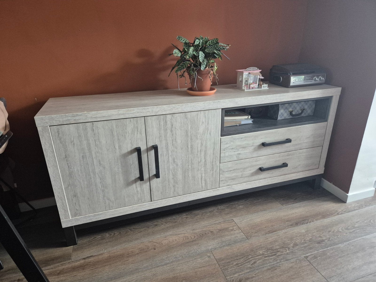 Dressoir Splash van De Bommel Meubelen - Zo goed als nieuw, Ophalen, Gebruikt, 200 cm of meer, Overige houtsoorten