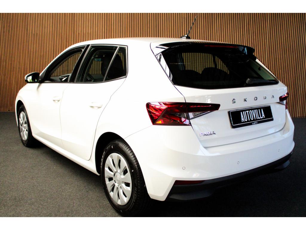 Skoda Fabia 1.0 Navi Airco Stoelverwarm. PDC Cruise Carplay, Stof, Gebruikt, Wit, Origineel Nederlands