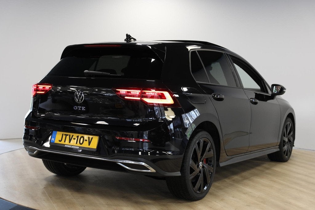 Volkswagen Golf 1.4 eHybrid GTE | Schuif- kanteldak | Head U, Gebruikt, 4 cilinders, Zwart, Geïmporteerd
