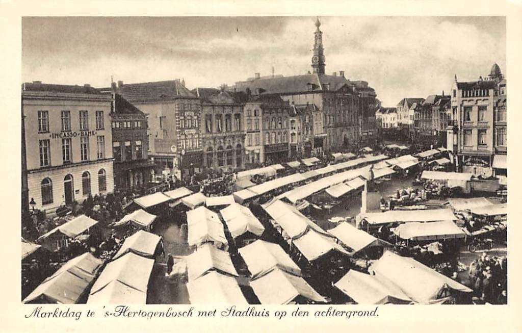 's-Hertogenbosch Marktdag Stadhuis, Verzamelen, Ansichtkaarten | Nederland, Ophalen of Verzenden, 1920 tot 1940, Ongelopen, Noord-Brabant