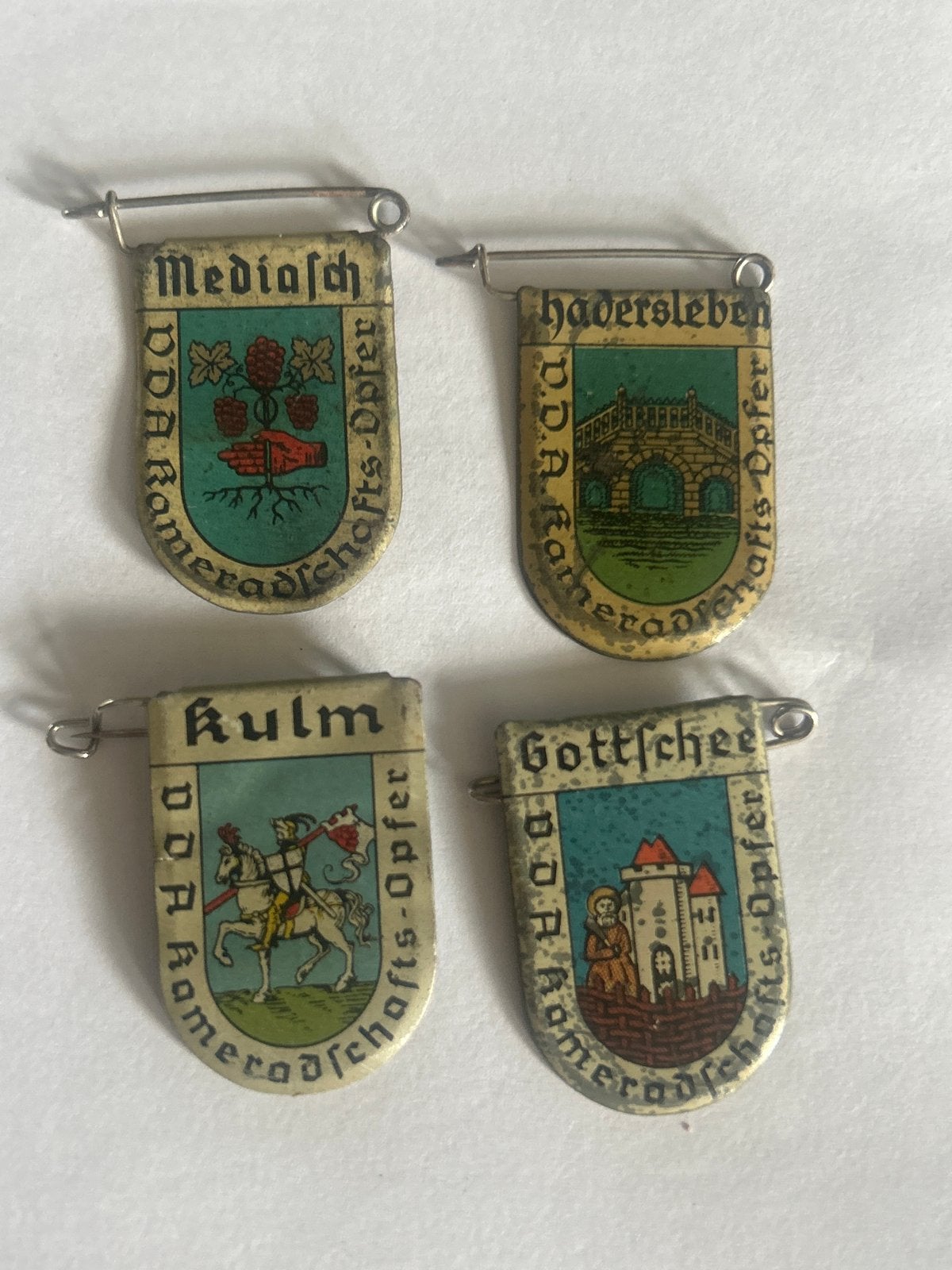 Set van 4 VDA Kameradschafts-Opfer speldjes - Zeldzaam!, Ophalen of Verzenden