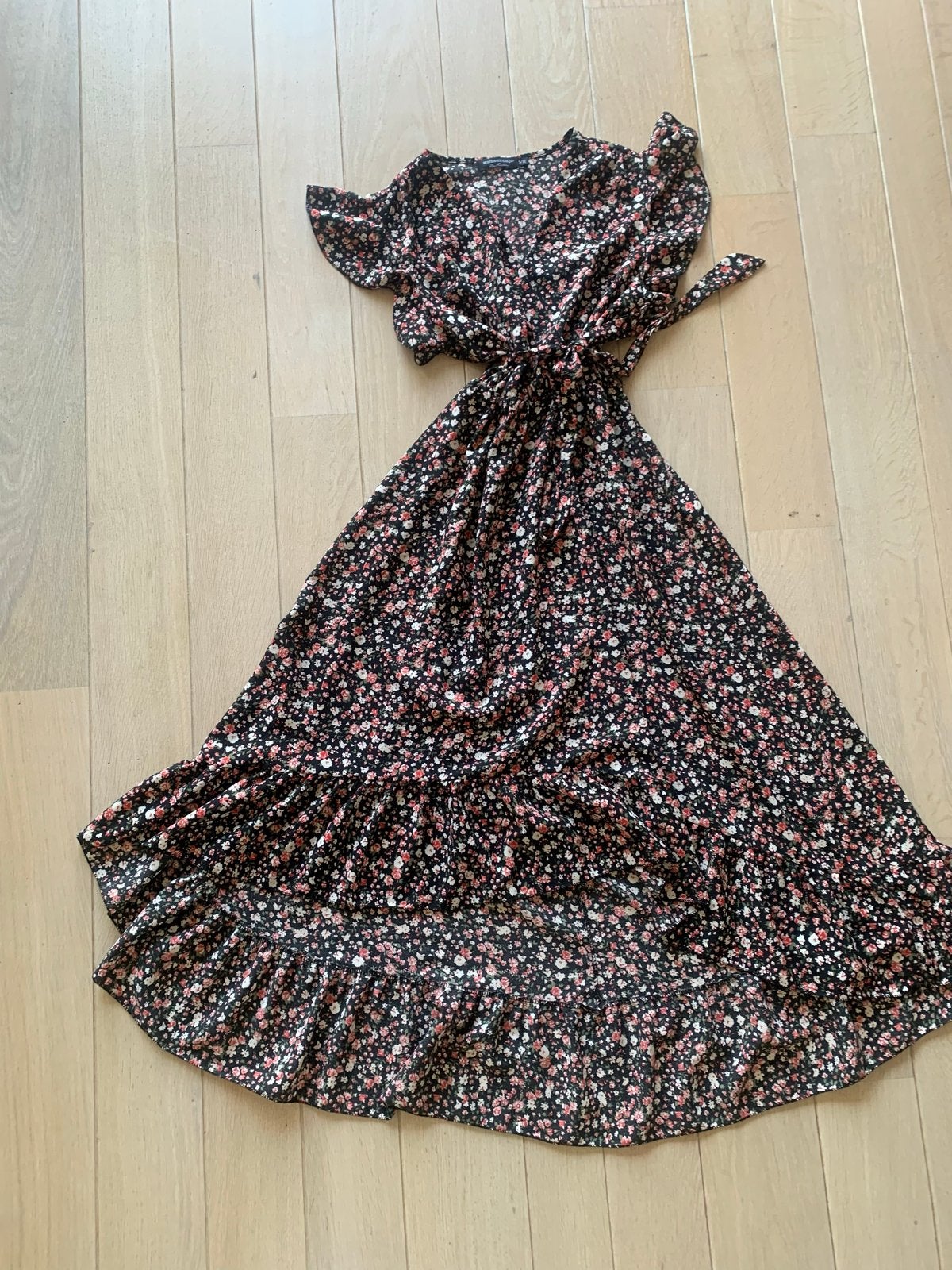 Musthaves by Elja bloemenjurk S/M, Zwart, Ophalen of Verzenden, Zo goed als nieuw, Maat 36 (S)