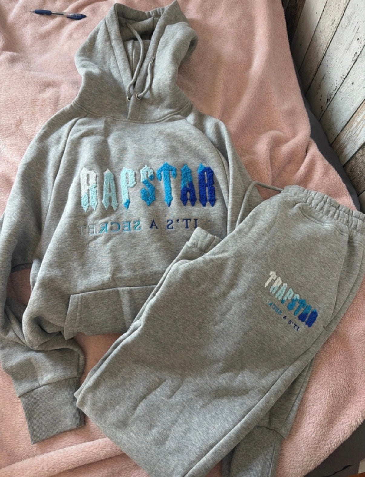 Trapstar trainingspak grijs grey Ice Blue (M), Ophalen of Verzenden, Nieuw