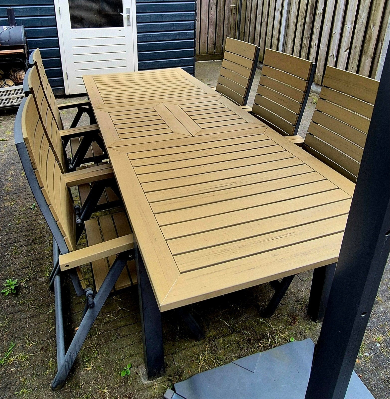 Tuinset Intratuin met grote tafel en 6 stoelen. Mag snel weg, Tuin en Terras, Tuinsets en Loungesets, Ophalen, Gebruikt, 6 zitplaatsen