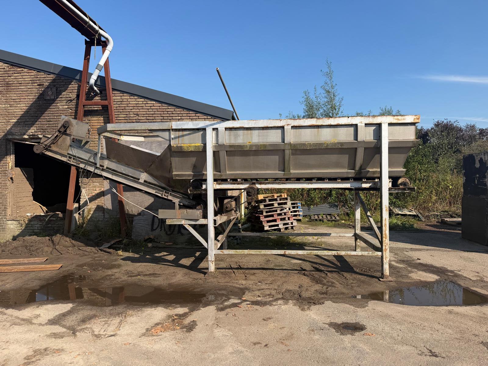 Bunker met opvoerband, X, X, X