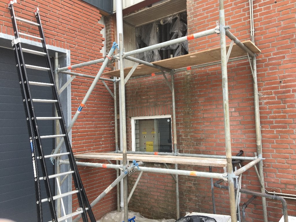 Foto 6 van steiger bokken  H jukken