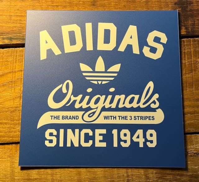 ADIDAS  Originals  reclamebordje, Ophalen of Verzenden, Zo goed als nieuw, Reclamebord
