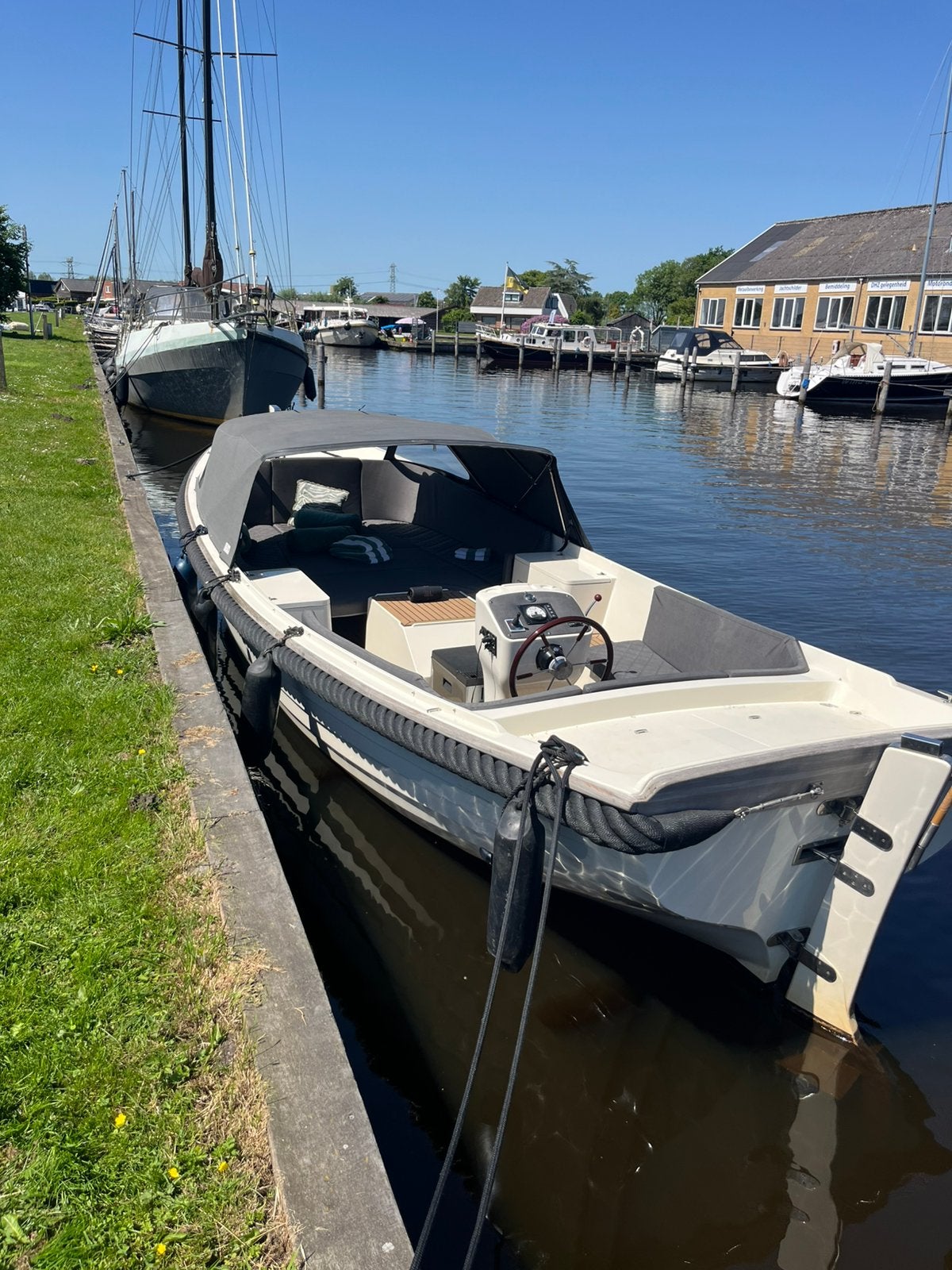 Luxe Sloep te huur Akkrum -Grou - Sneek Friesland, Ophalen of Verzenden, Zo goed als nieuw