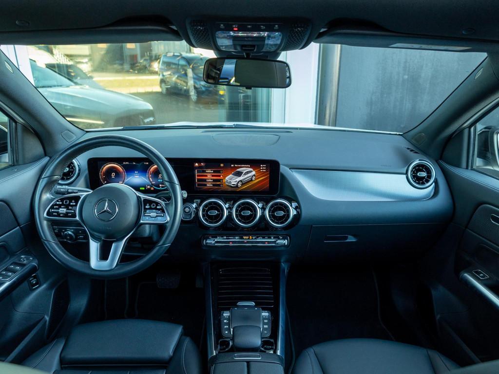 Mercedes-Benz GLA 250 e Panorama dak, Auto's, Mercedes-Benz, Stof, 16 kWh, 160 pk, Wit