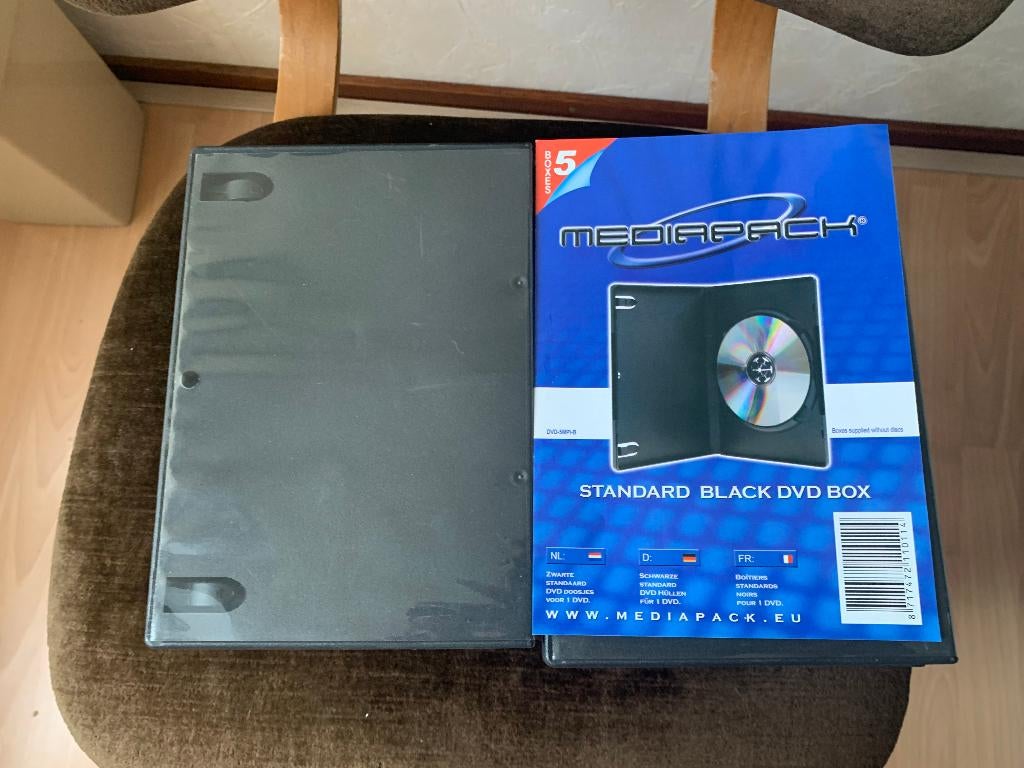 Opbergdoosjes DVD en CD, Hobby en Vrije tijd, Knutselen, Film en tv, Overige typen, Zo goed als nieuw, Kunststof