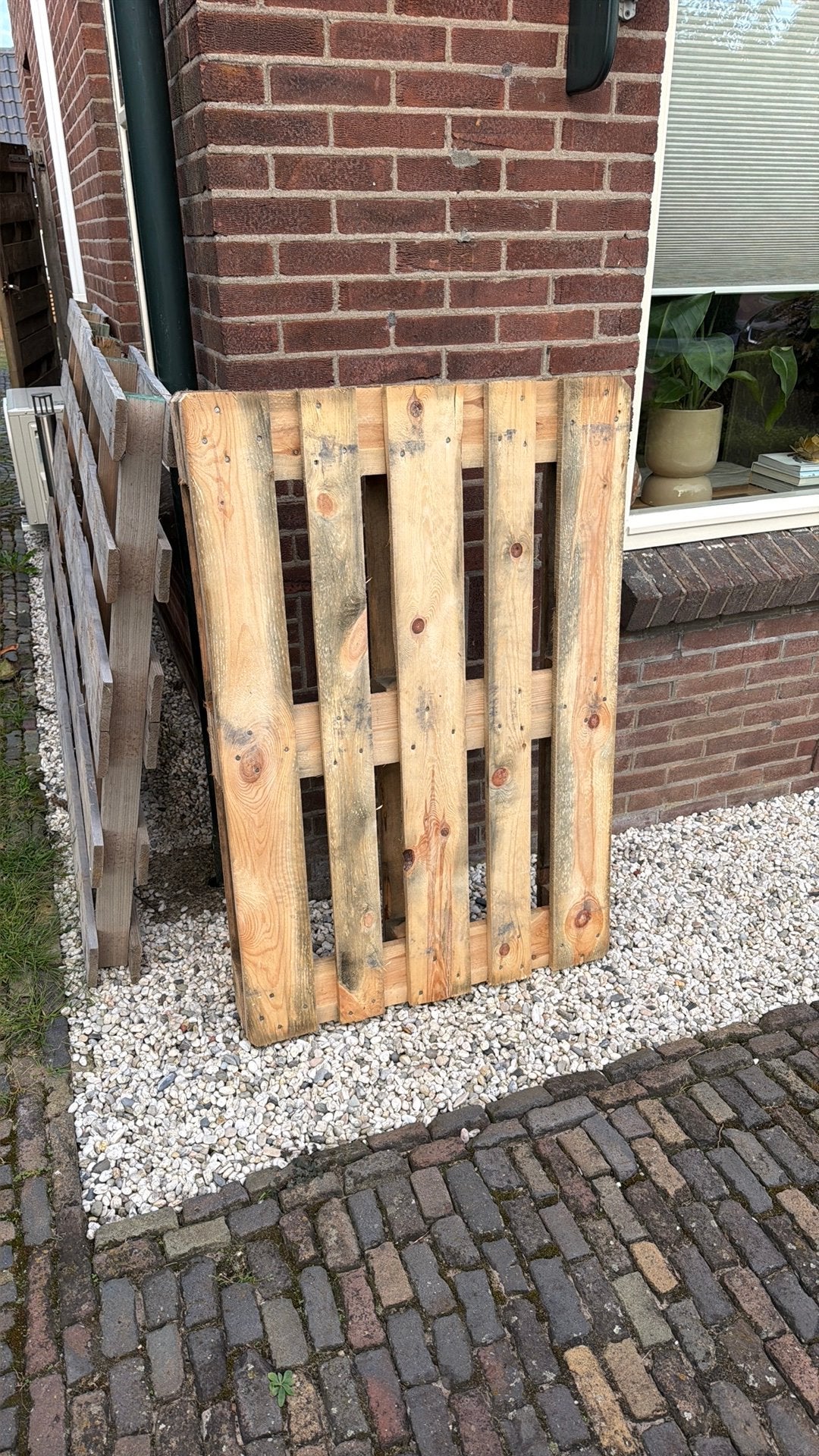 1x pallet groot en 1x euro pallet (samen ophalen), Ophalen, Gebruikt, 250 tot 300 cm, 50 mm of meer