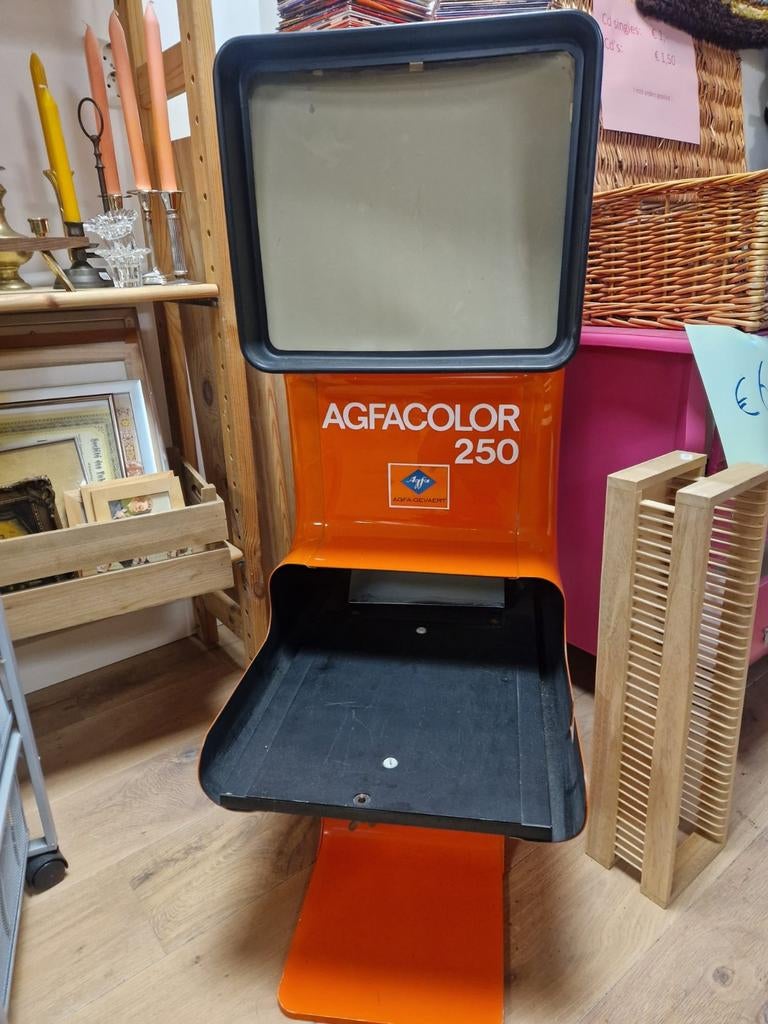Agfa diaprojector Agfacolor 250 - Vintage display, Audio, Tv en Foto, Diaprojectors, Gebruikt, Septestraat 27, 2640 Mortsel, België