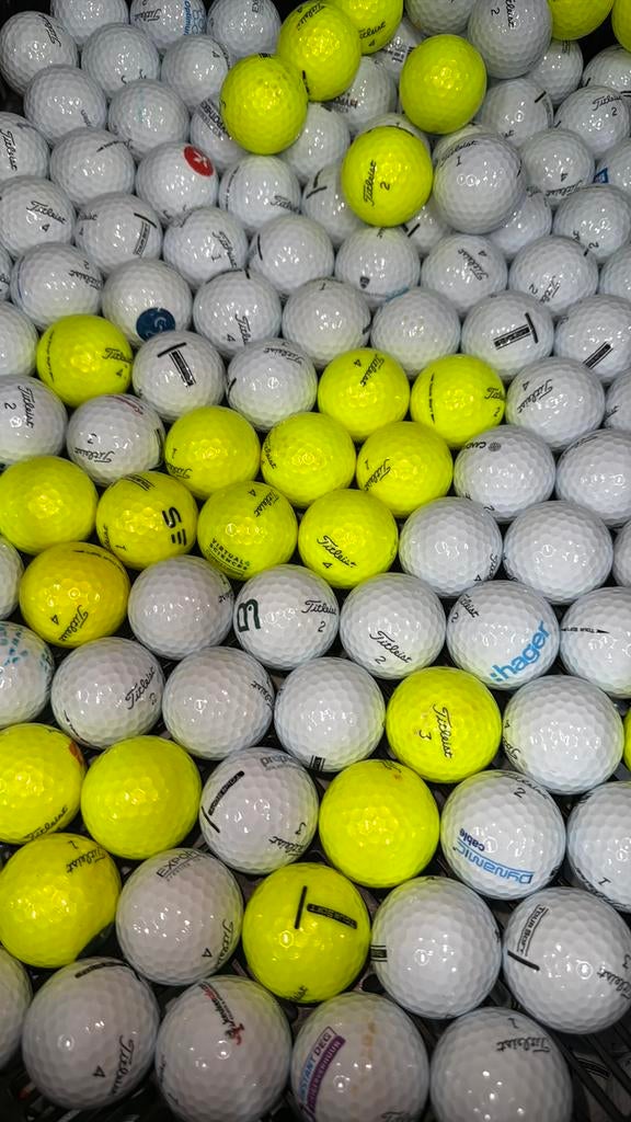 Titleist tour soft golfballen 50 stuks ultra deal, Ophalen of Verzenden, Zo goed als nieuw, Bal(len)