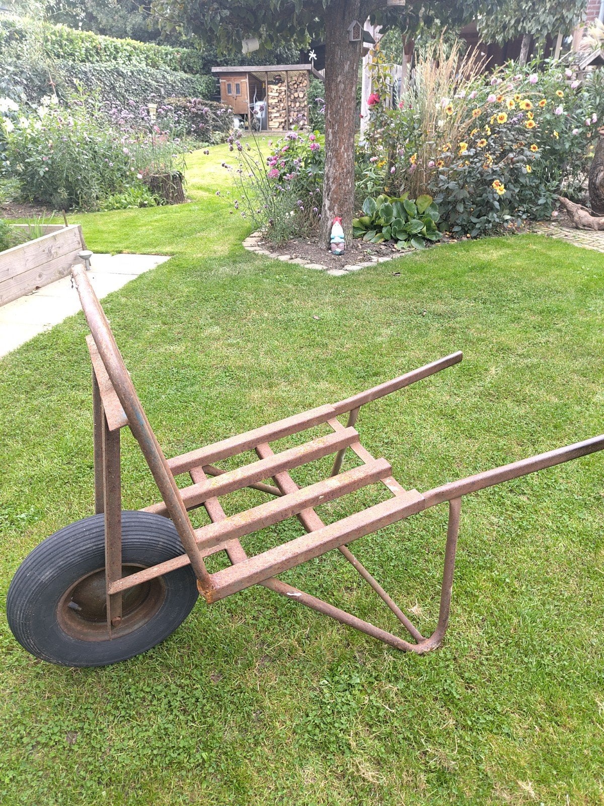Steen kruiwagen, Tuin en Terras, Ophalen, Gebruikt, Handmatig, Eenwielig