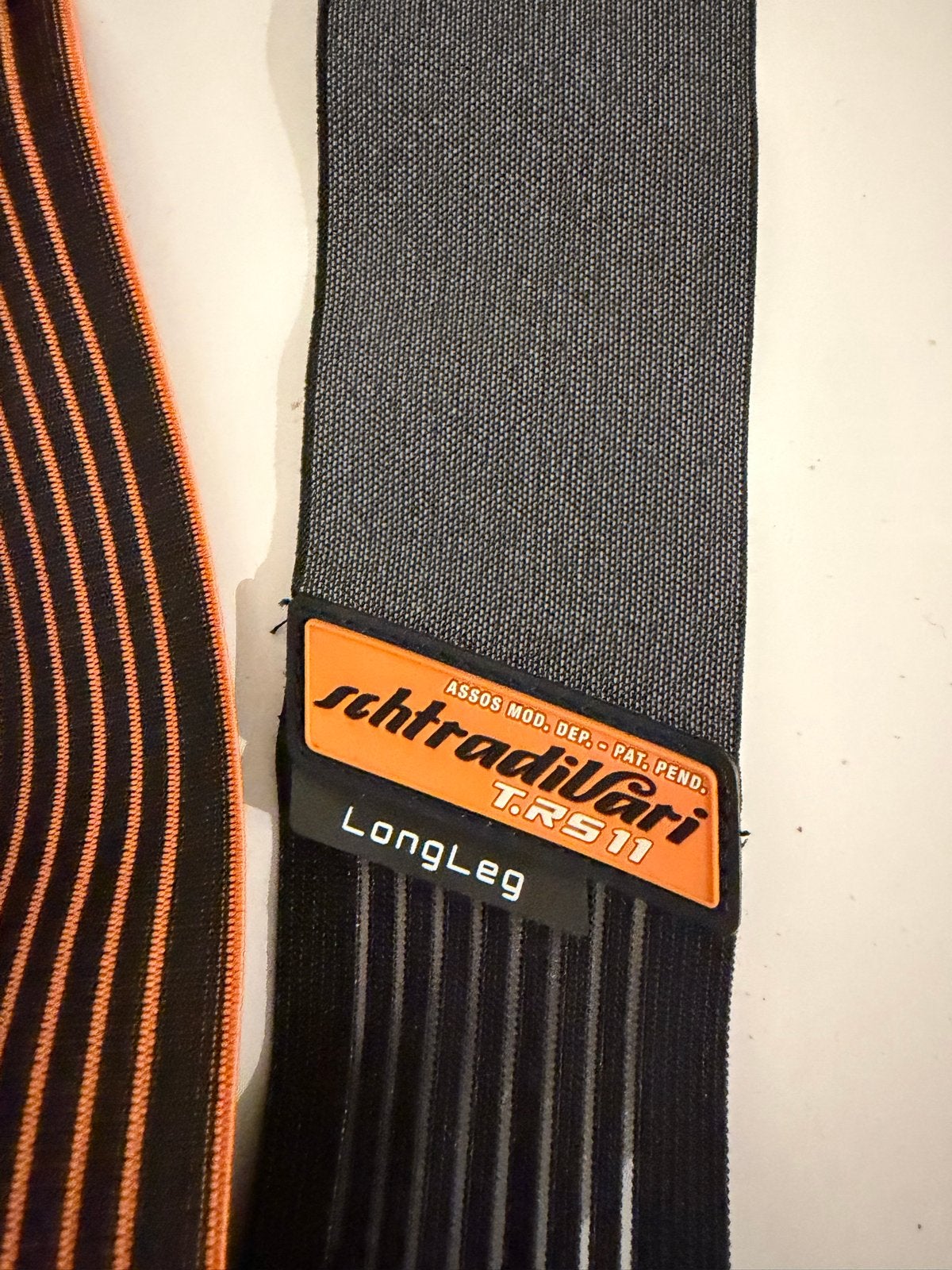 Assos Schtradivari T.RS11 LongLeg fietsbroek maat L, Ophalen of Verzenden, Gebruikt, Helm