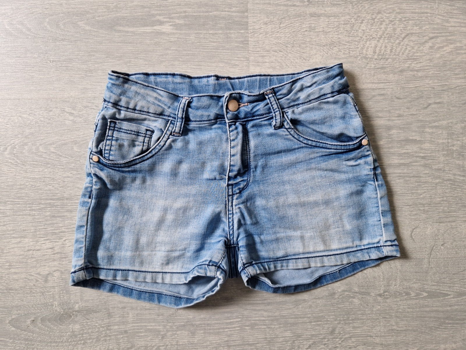 Korte spijkerbroek maat 158. Valt lekker soepel., Kinderen en Baby's, Kinderkleding | Maat 158, Broek, Zeeman, Meisje, Ophalen of Verzenden