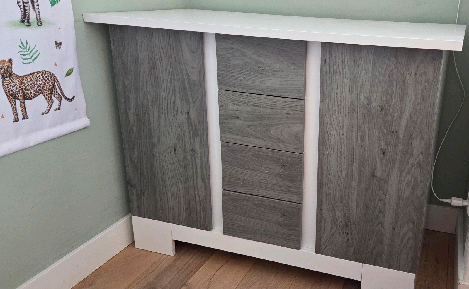Prenatal commode / ladekast, grijs eiken, 120x60x90, Huis en Inrichting, 100 tot 150 cm, Ophalen of Verzenden, Zo goed als nieuw