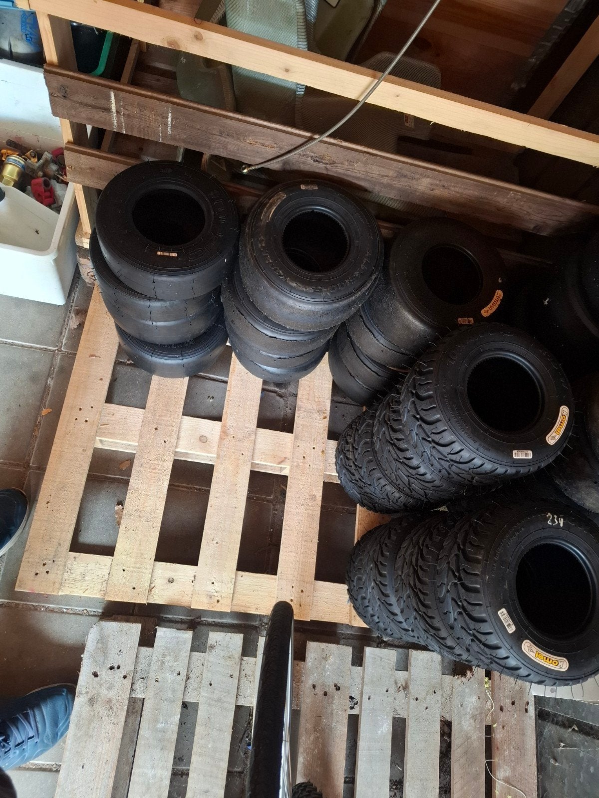 Slick en regen mini komet,mojo,apex, Sport en Fitness, Karting, Ophalen of Verzenden, Zo goed als nieuw