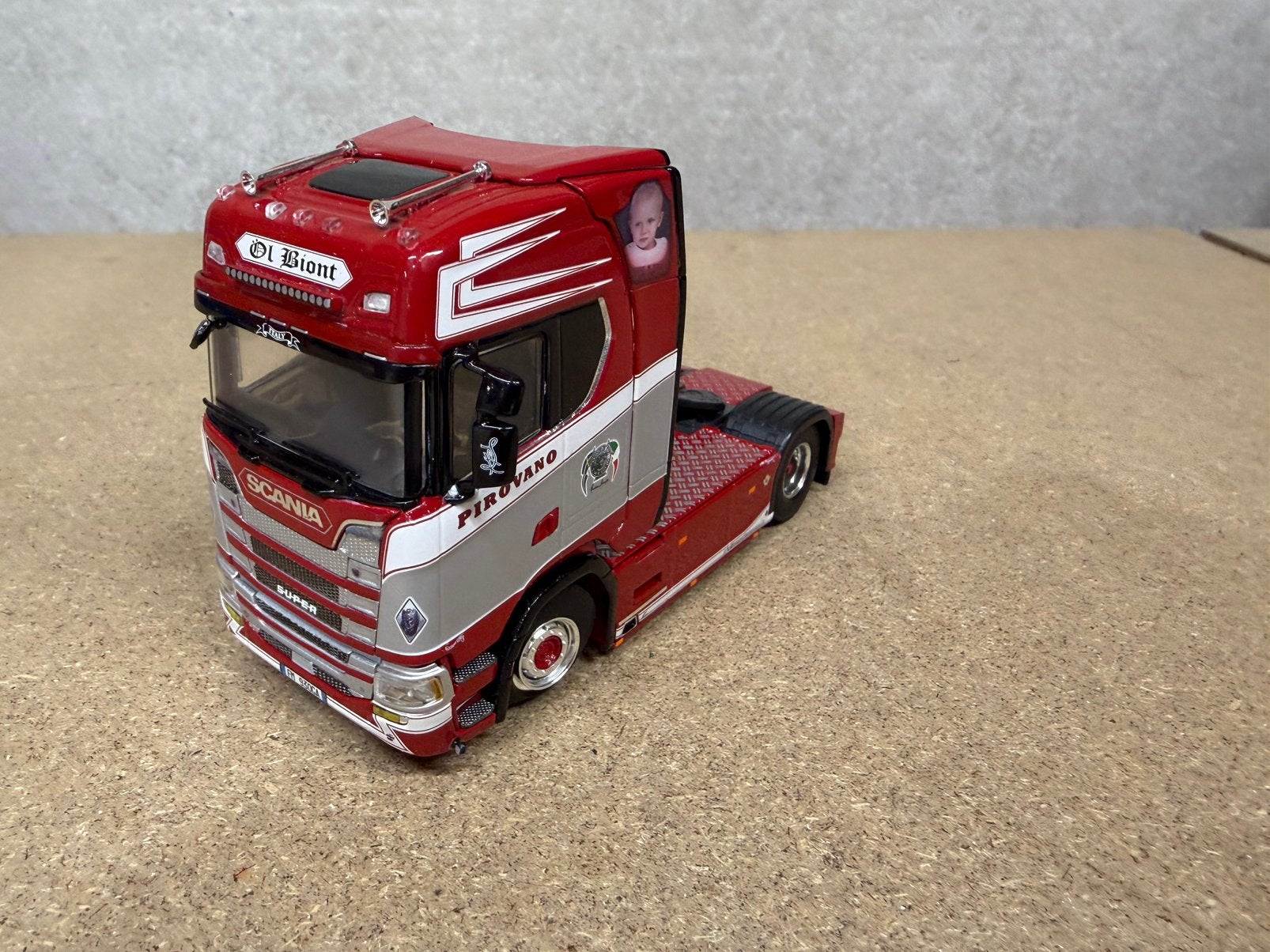 WSI SCANIA S HIGHLINE AUTOTRASPORTI PIROVANO, Ophalen of Verzenden, Zo goed als nieuw, Bus of Vrachtwagen, Wsi